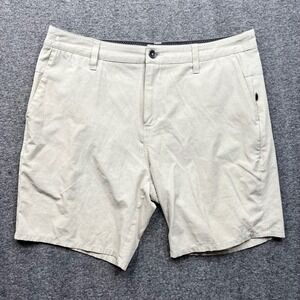 Vuori Aim Shorts Men 34 Khaki Tan Performance Stretch Golf V368